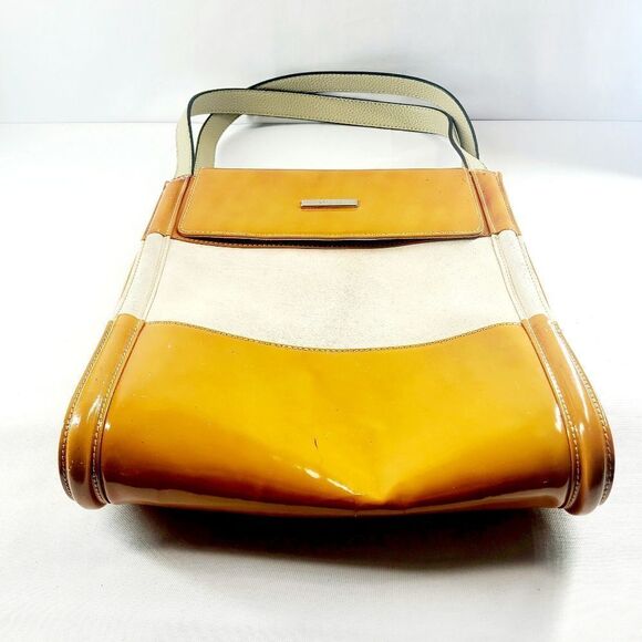 Gucci Leather Shoulder Bag - Picture 4 of 8